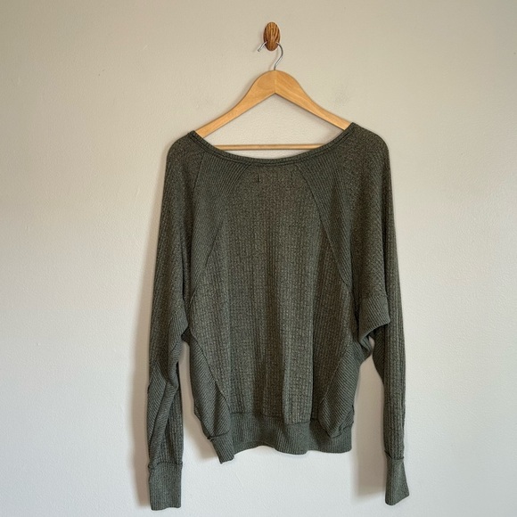Free People Santa Clara Olive Green Slouchy Dolman Sleeve Thermal Top - Picture 6 of 11